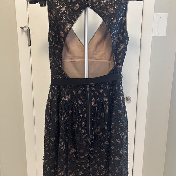 BCBG MaxAzaria Katarina Sleeveless Sequined Open Back Cocktail Dress Size 4 - Picture 5 of 8